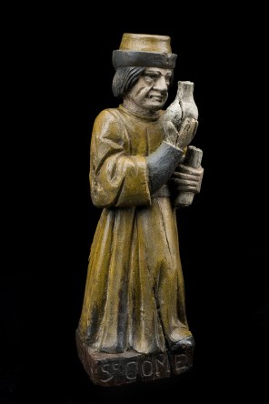 성 고스마_Wooden statue in France_photo from Wellcome Collection gallery.jpg
